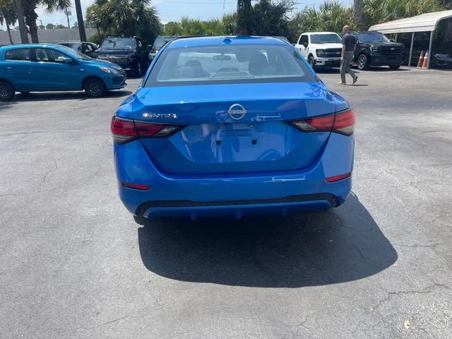 SEMINUEVOS NISSAN SENTRA a Estados en autogozo