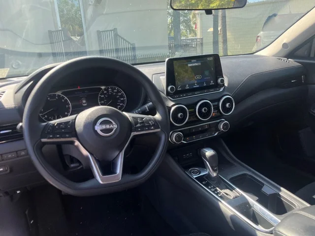 SEMINUEVOS NISSAN SENTRA a Estados en autogozo