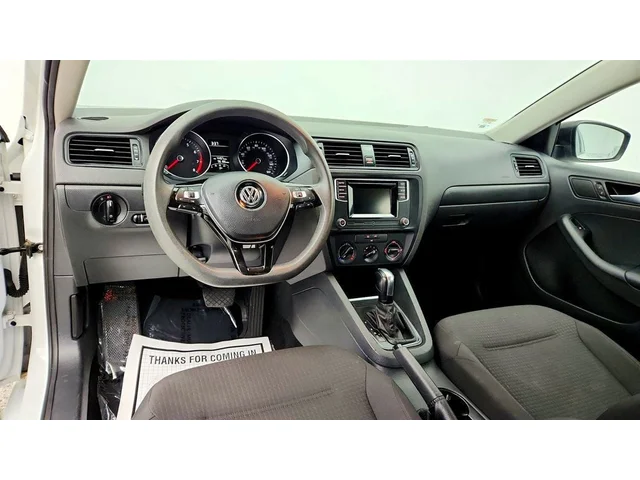 SEMINUEVOS VOLKSWAGEN Jetta Sedan a Estados en autogozo