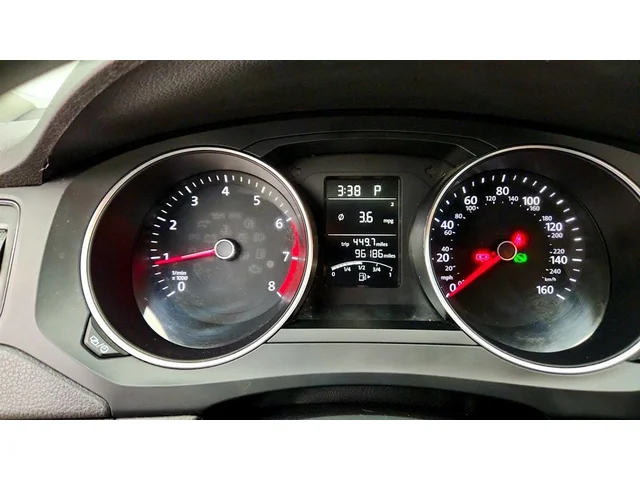 SEMINUEVOS VOLKSWAGEN Jetta Sedan a Estados en autogozo