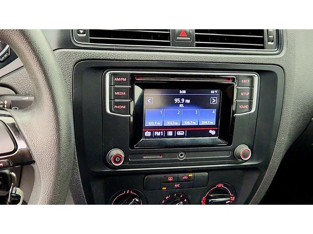 SEMINUEVOS VOLKSWAGEN Jetta Sedan a Estados en autogozo