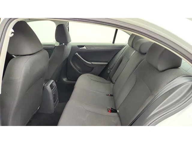 SEMINUEVOS VOLKSWAGEN Jetta Sedan a Estados en autogozo