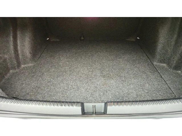 SEMINUEVOS VOLKSWAGEN Jetta Sedan a Estados en autogozo