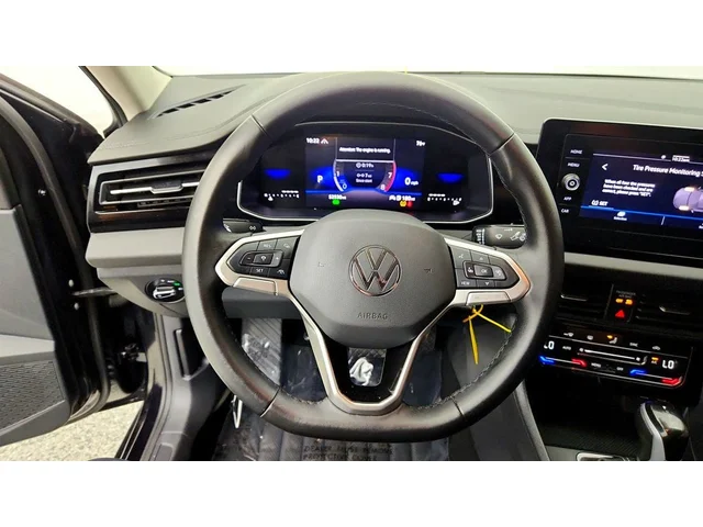 SEMINUEVOS VOLKSWAGEN Jetta a Estados en autogozo