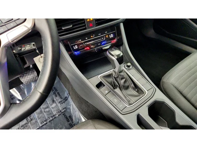 SEMINUEVOS VOLKSWAGEN Jetta a Estados en autogozo