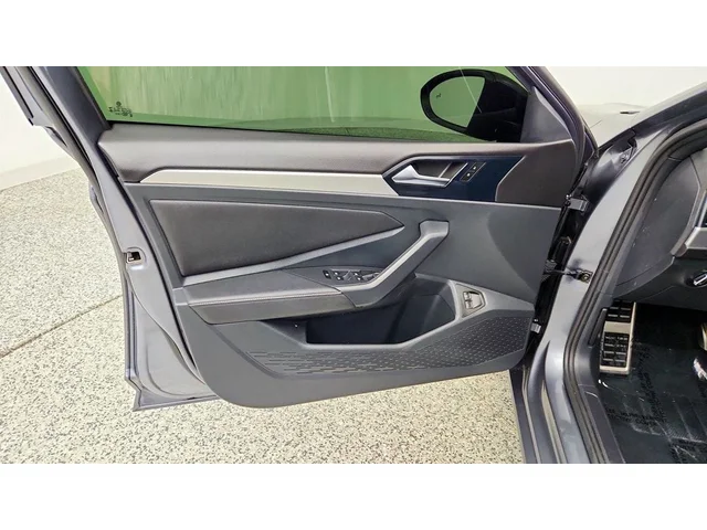 SEMINUEVOS VOLKSWAGEN Jetta a Estados en autogozo