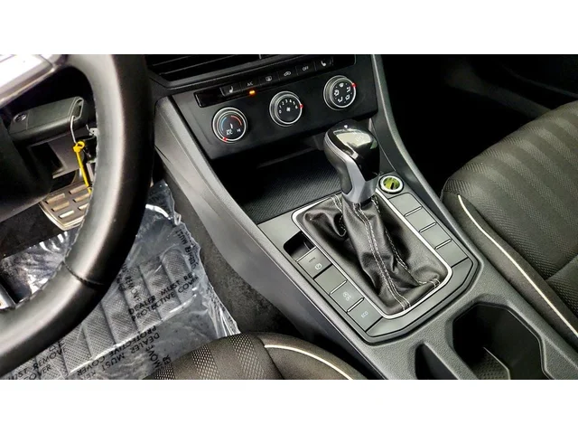 SEMINUEVOS VOLKSWAGEN Jetta a Estados en autogozo