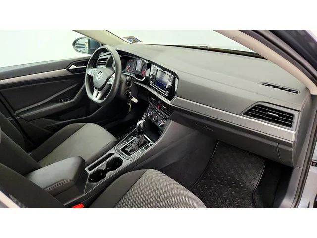 SEMINUEVOS VOLKSWAGEN Jetta a Estados en autogozo