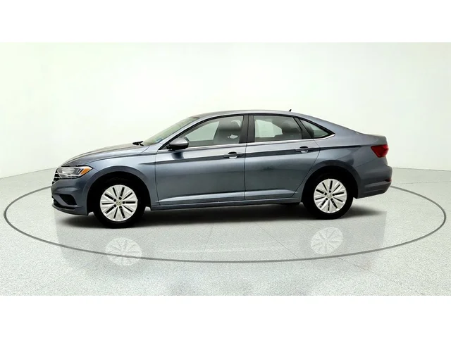SEMINUEVOS VOLKSWAGEN Jetta a Estados en autogozo