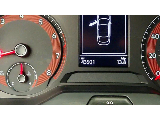 SEMINUEVOS VOLKSWAGEN Jetta a Estados en autogozo