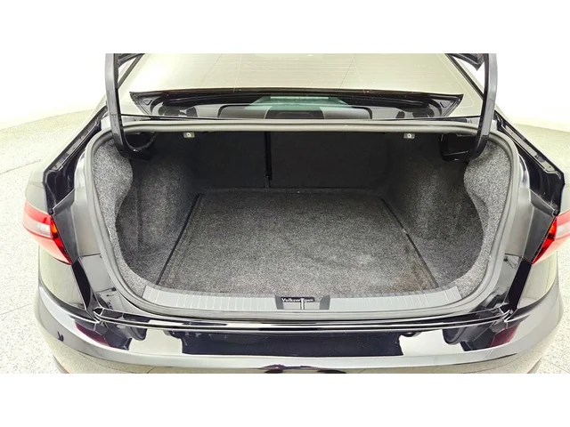 SEMINUEVOS VOLKSWAGEN Jetta a Estados en autogozo