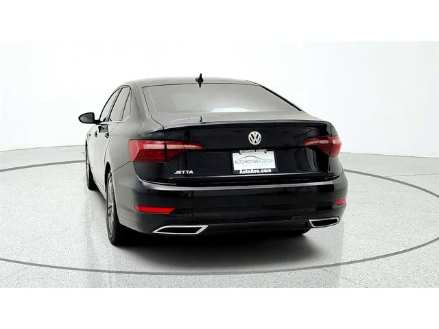 SEMINUEVOS VOLKSWAGEN Jetta a Estados en autogozo