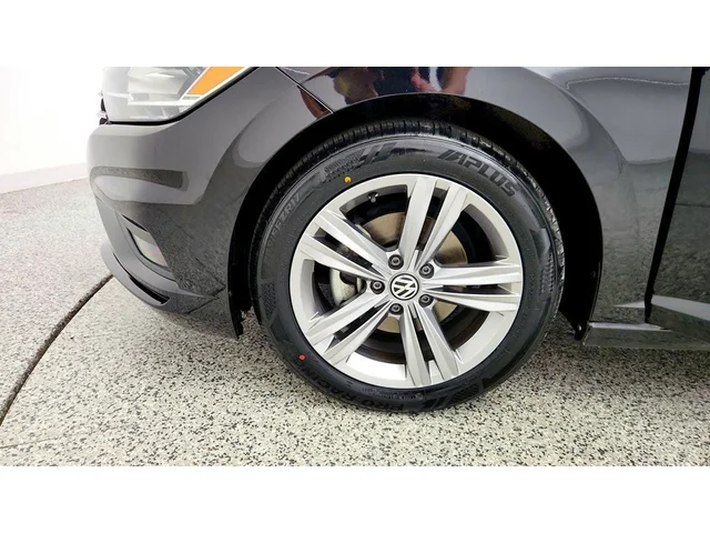 SEMINUEVOS VOLKSWAGEN Jetta a Estados en autogozo