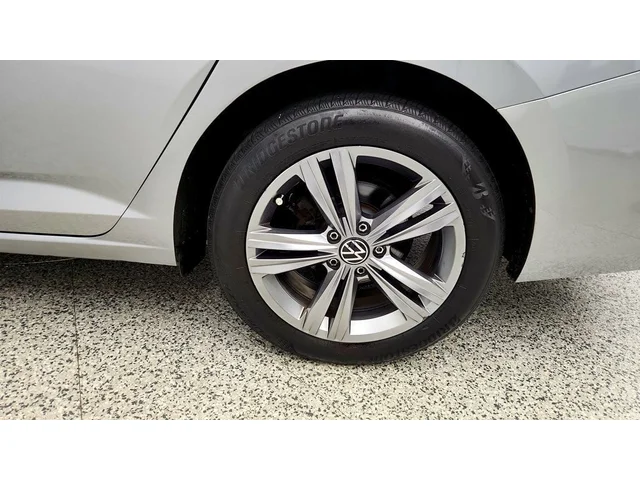 SEMINUEVOS VOLKSWAGEN Jetta a Estados en autogozo