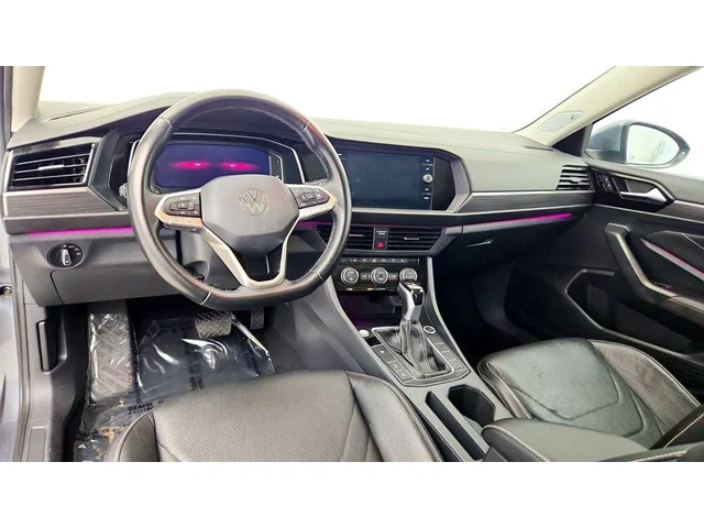 SEMINUEVOS VOLKSWAGEN Jetta a Estados en autogozo