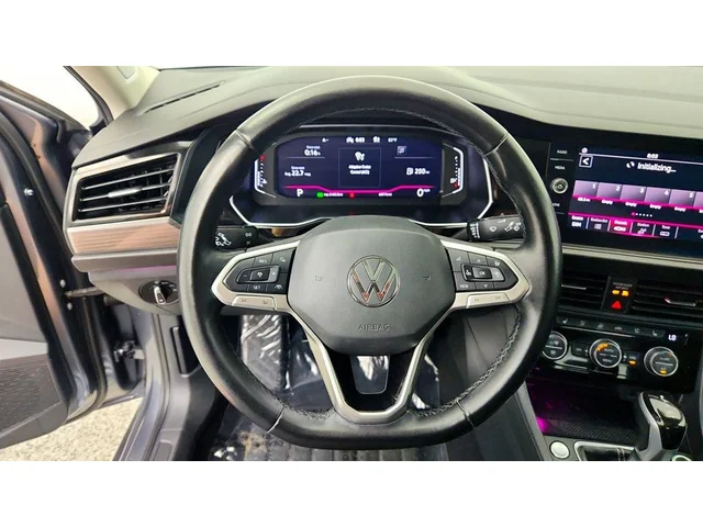 SEMINUEVOS VOLKSWAGEN Jetta a Estados en autogozo