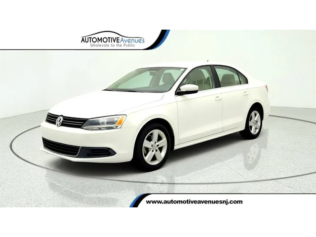 SEMINUEVOS VOLKSWAGEN Jetta Sedan a Estados en autogozo