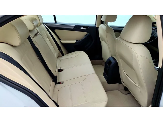 SEMINUEVOS VOLKSWAGEN Jetta Sedan a Estados en autogozo