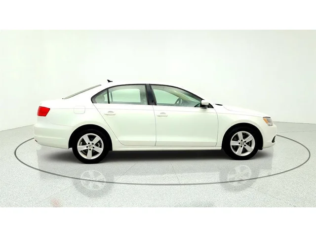 SEMINUEVOS VOLKSWAGEN Jetta Sedan a Estados en autogozo