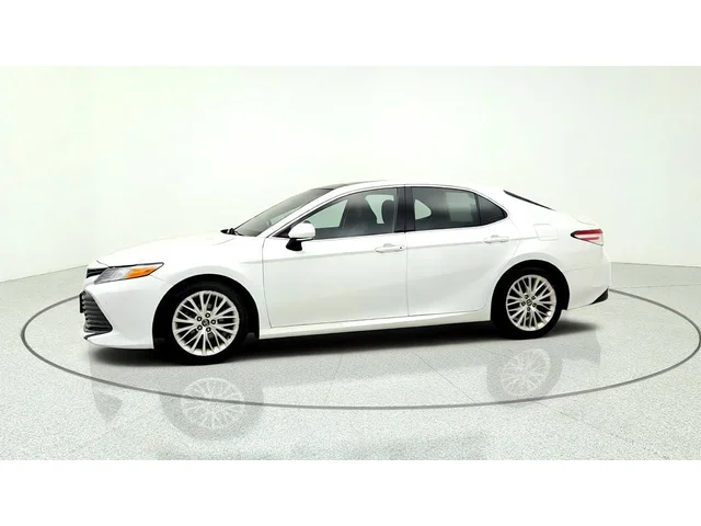 SEMINUEVOS TOYOTA Camry a Estados en autogozo