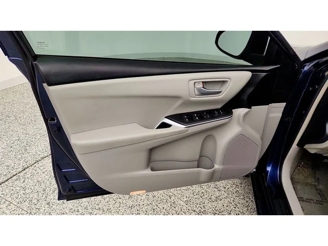 SEMINUEVOS TOYOTA Camry a Estados en autogozo