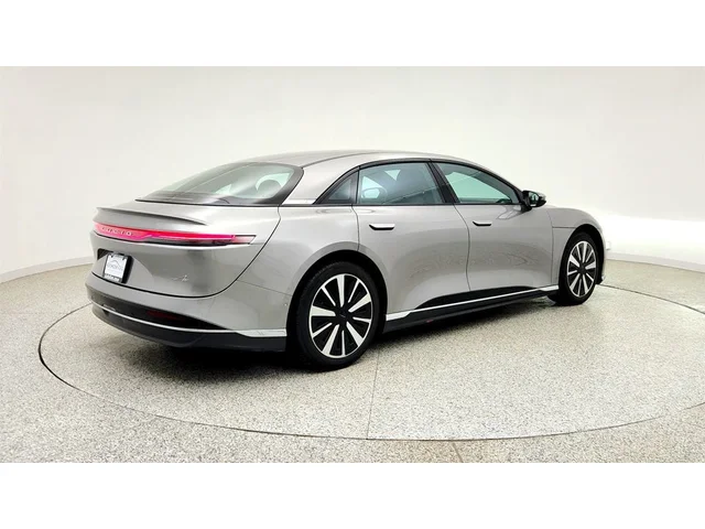 SEMINUEVOS LUCID Air a Estados en autogozo