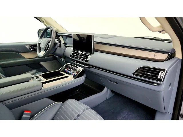 SEMINUEVOS LINCOLN Navigator a Estados en autogozo