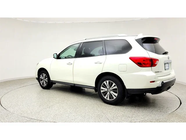 SEMINUEVOS NISSAN Pathfinder a Estados en autogozo