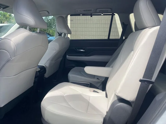 SEMINUEVOS TOYOTA GRAND HIGHLANDER a Estados en autogozo