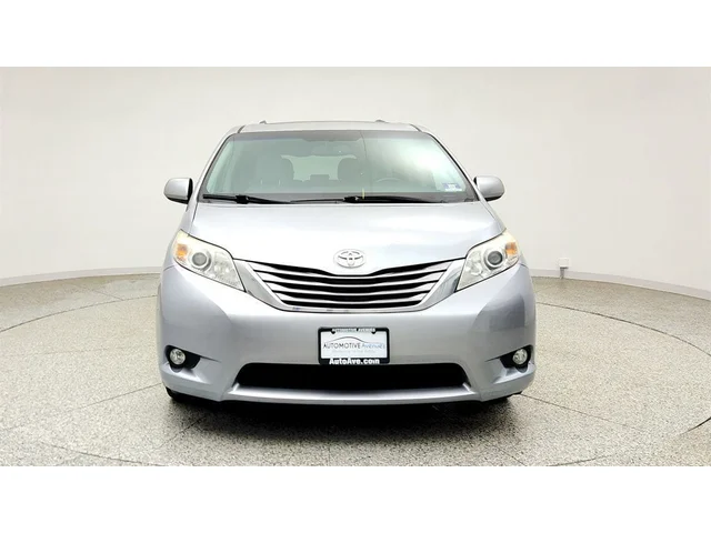 SEMINUEVOS TOYOTA Sienna a Estados en autogozo