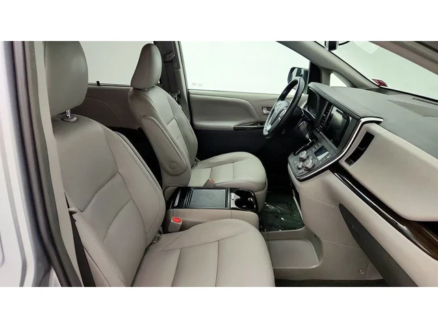 SEMINUEVOS TOYOTA Sienna a Estados en autogozo