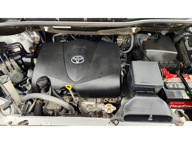 SEMINUEVOS TOYOTA Sienna a Estados en autogozo