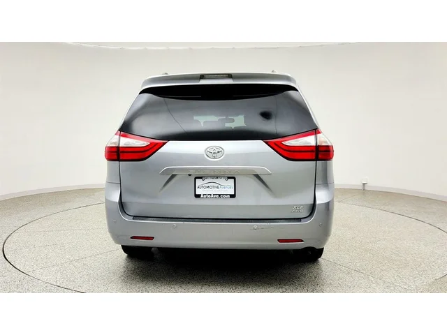 SEMINUEVOS TOYOTA Sienna a Estados en autogozo
