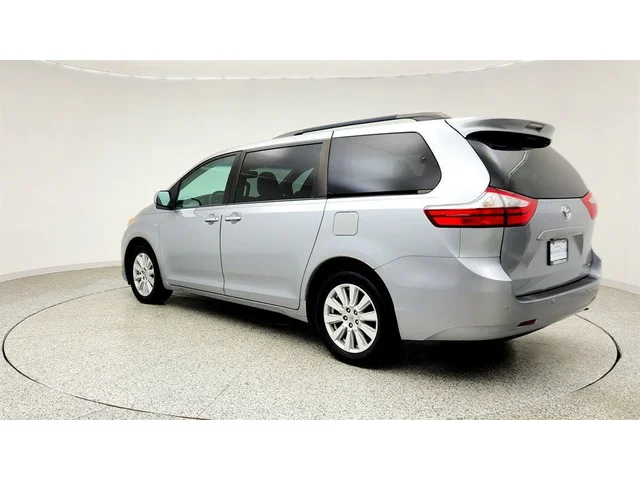 SEMINUEVOS TOYOTA Sienna a Estados en autogozo