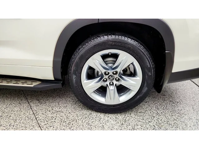 SEMINUEVOS TOYOTA Highlander a Estados en autogozo