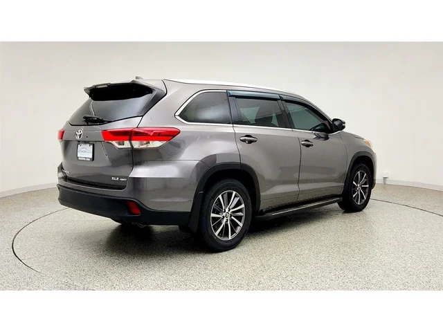 SEMINUEVOS TOYOTA Highlander a Estados en autogozo