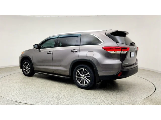 SEMINUEVOS TOYOTA Highlander a Estados en autogozo