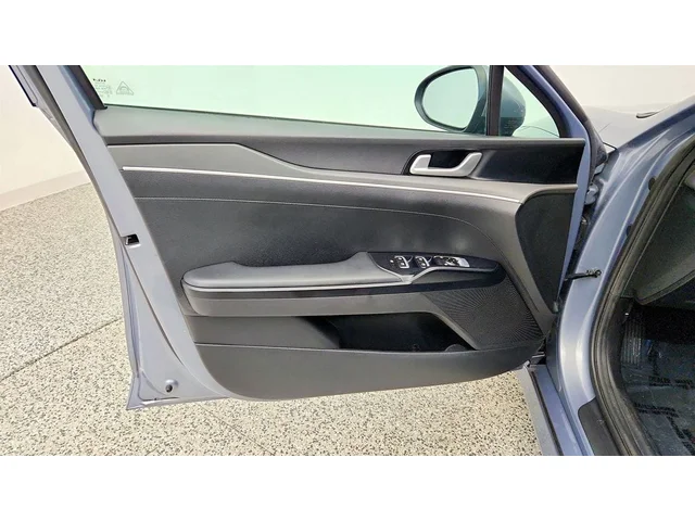 SEMINUEVOS KIA K5 a Estados en autogozo