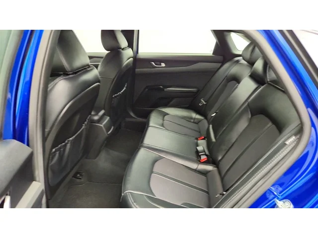 SEMINUEVOS KIA K5 a Estados en autogozo