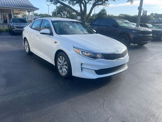 SEMINUEVOS KIA OPTIMA a Estados en autogozo