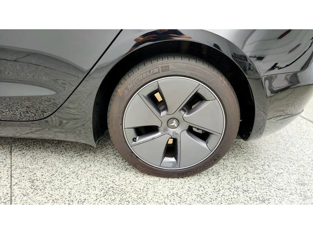 SEMINUEVOS TESLA Model 3 a Estados en autogozo