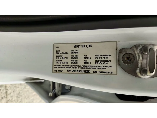 SEMINUEVOS TESLA Model 3 a Estados en autogozo