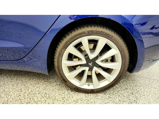 SEMINUEVOS TESLA Model 3 a Estados en autogozo
