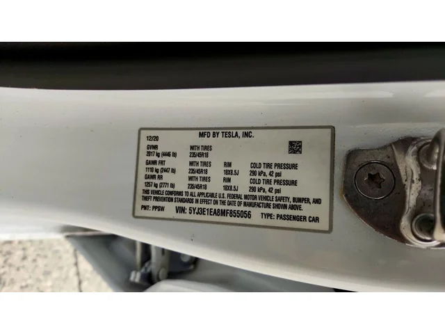 SEMINUEVOS TESLA Model 3 a Estados en autogozo