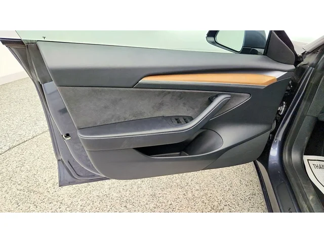 SEMINUEVOS TESLA Model 3 a Estados en autogozo