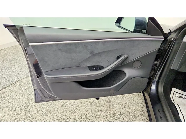 SEMINUEVOS TESLA Model 3 a Estados en autogozo