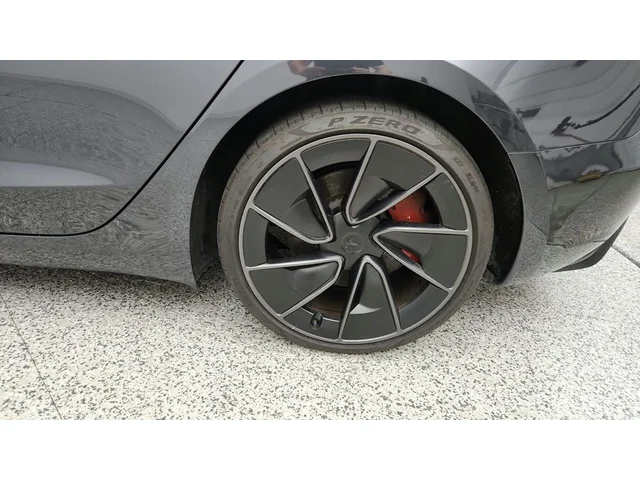 SEMINUEVOS TESLA Model 3 a Estados en autogozo