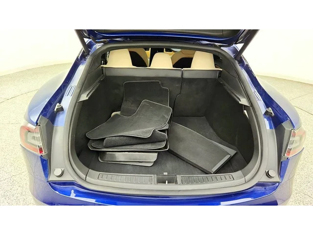 SEMINUEVOS TESLA Model S a Estados en autogozo