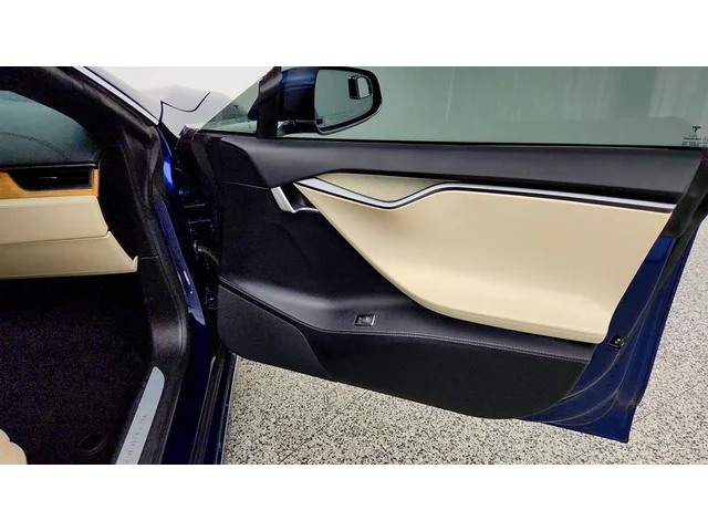 SEMINUEVOS TESLA Model S a Estados en autogozo
