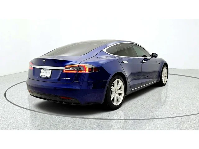 SEMINUEVOS TESLA Model S a Estados en autogozo
